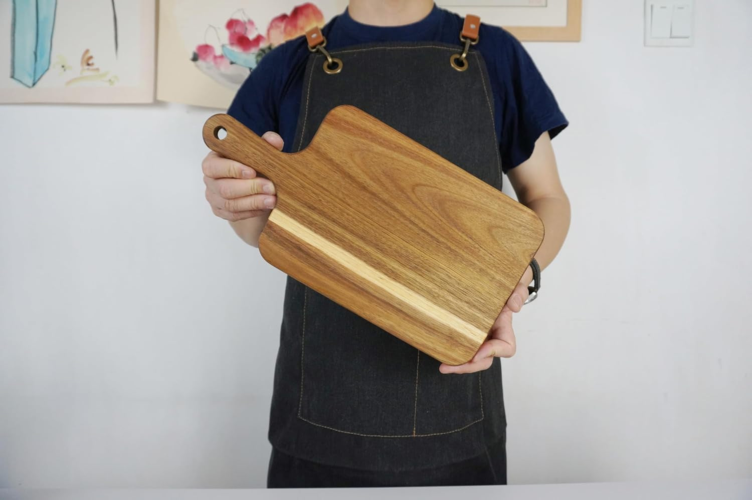 Acacia Wood Cutting Board with Handle, Wooden Cutting Boards, Chopping Board, Charcuterie Board, Serving Board for Cheese, Bread, Pizza, Vegetables & Fruits (1, 13.8"L X 7"W)