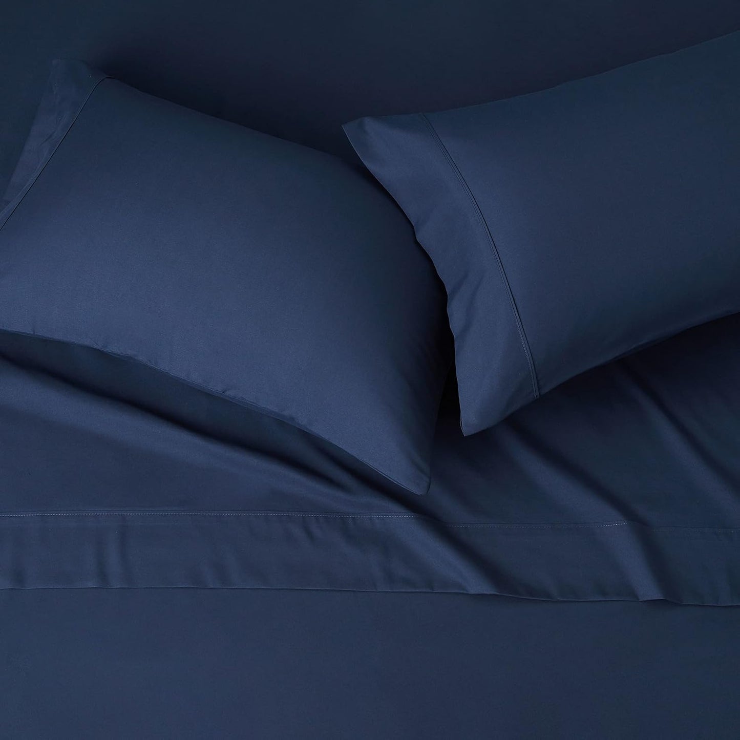 Lightweight Super Soft Easy Care Microfiber 4 Piece Bed Sheets Set with 14-Inch Deep Pockets, Queen, Navy Blue, Solid