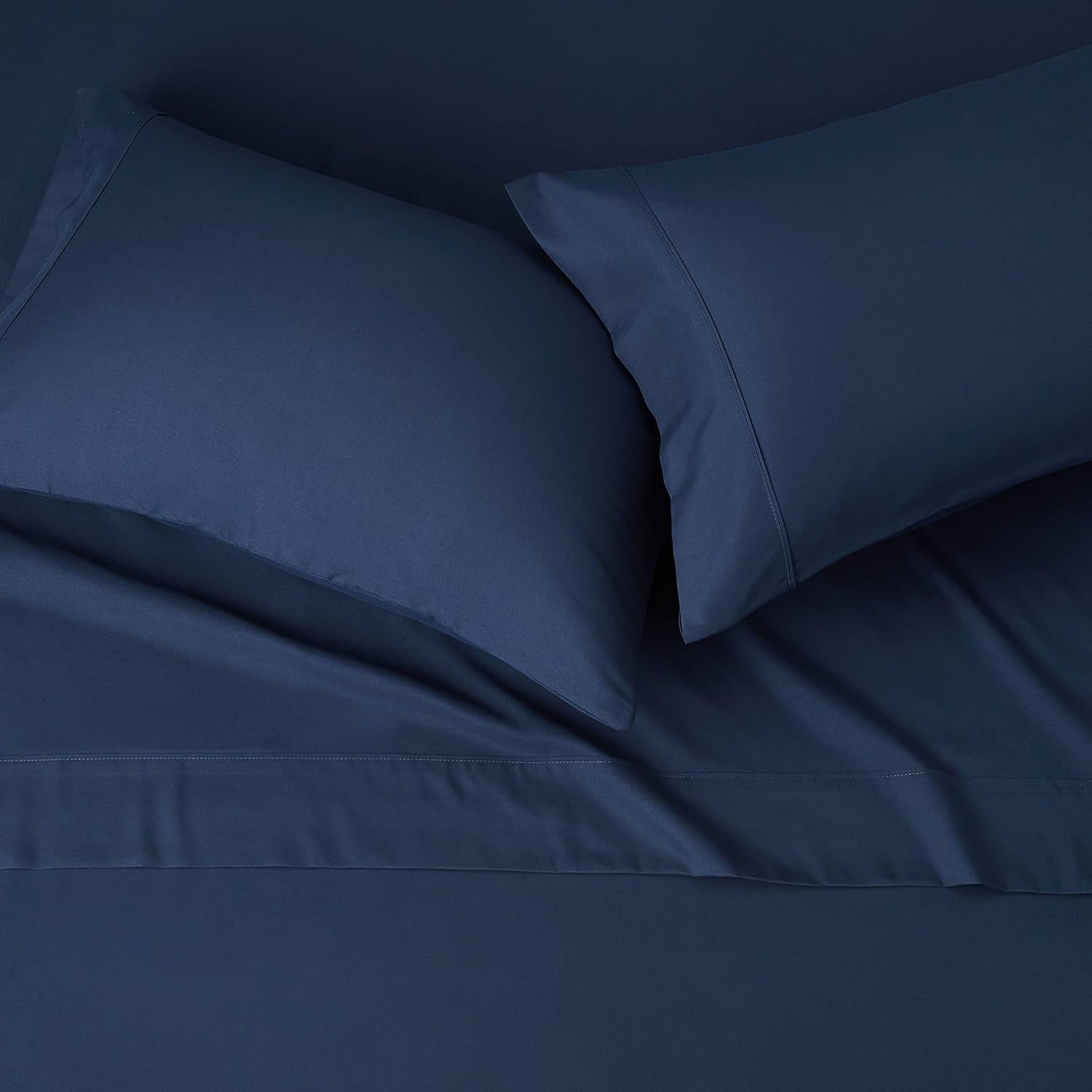 Lightweight Super Soft Easy Care Microfiber 4 Piece Bed Sheets Set with 14-Inch Deep Pockets, Queen, Navy Blue, Solid