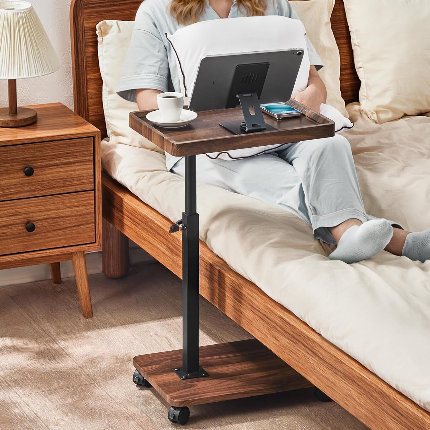 TV Tray Table Sofa Side Table Adjustable Height, 360°Swivel Couch Table for Small Spaces, C Shaped End Tables Living Room and Bedroom for Sofa, Bed, Chair, Snack, Living Room (Walnut Brown)