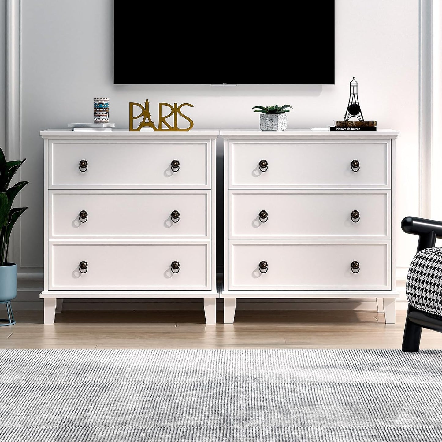White 3 Drawers Nightstand with Charging Station, Modern Bedside Table 3 Drawers End Table, Storage Cabinet for Bedroom, Hallway, Entryway, Home Office