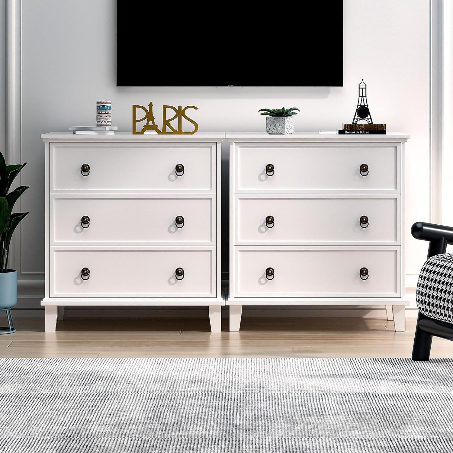 White 3 Drawers Nightstand with Charging Station, Modern Bedside Table 3 Drawers End Table, Storage Cabinet for Bedroom, Hallway, Entryway, Home Office