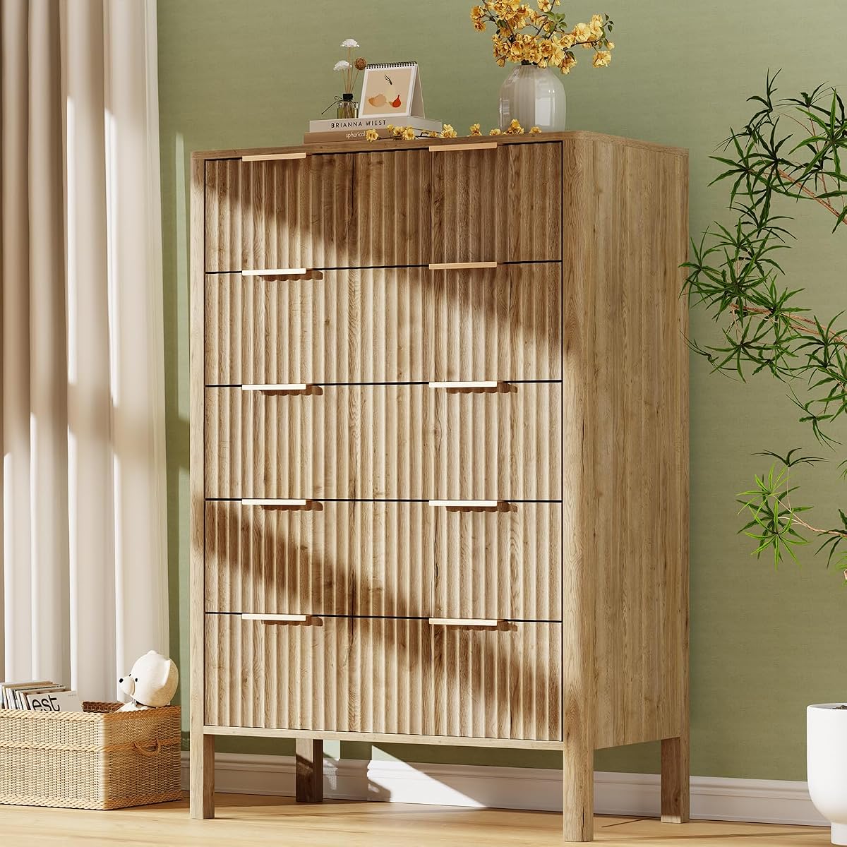 Fluted Oak 5 Drawer Dresser