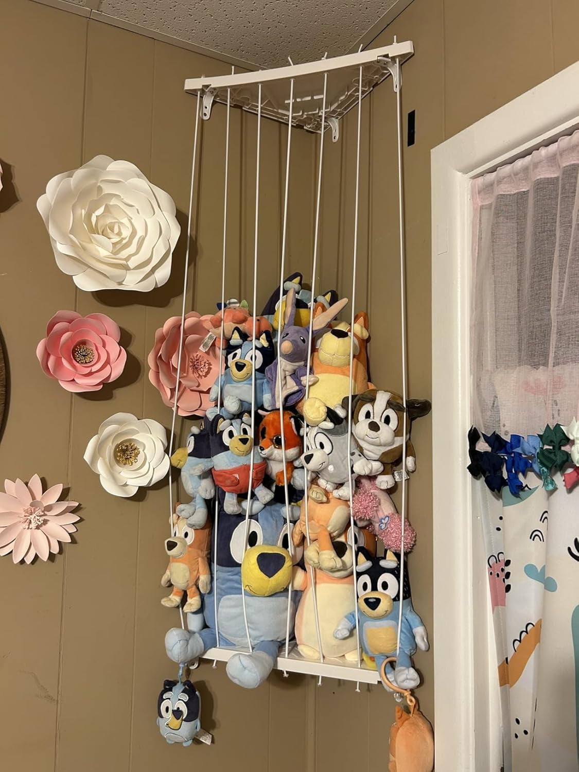 Stuffed Animal Storage Toy Organizer(Patented) - Corner Stuffed Animal Holder Length Adjustable - Stuffed Animal Wall Storage for Nursery Playroom Bedroom Kids Room Decor(White)