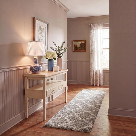 SAFAVIEH Hudson Shag Collection Runner Rug - 2'3" x 6', Grey & Ivory, Moroccan Trellis Design, Non-Shedding & Easy Care, 2-inch Thick Ideal for High Traffic Areas in Living Room, Bedroom (SGH282B)