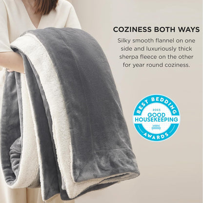 Gentlesoft Sherpa Fleece Blankets Queen Size for Bed - Thick and Warm Throw for Women and Men, Soft Fuzzy Plush Queen Blanket for Winter, Grey, 90X90 Inches