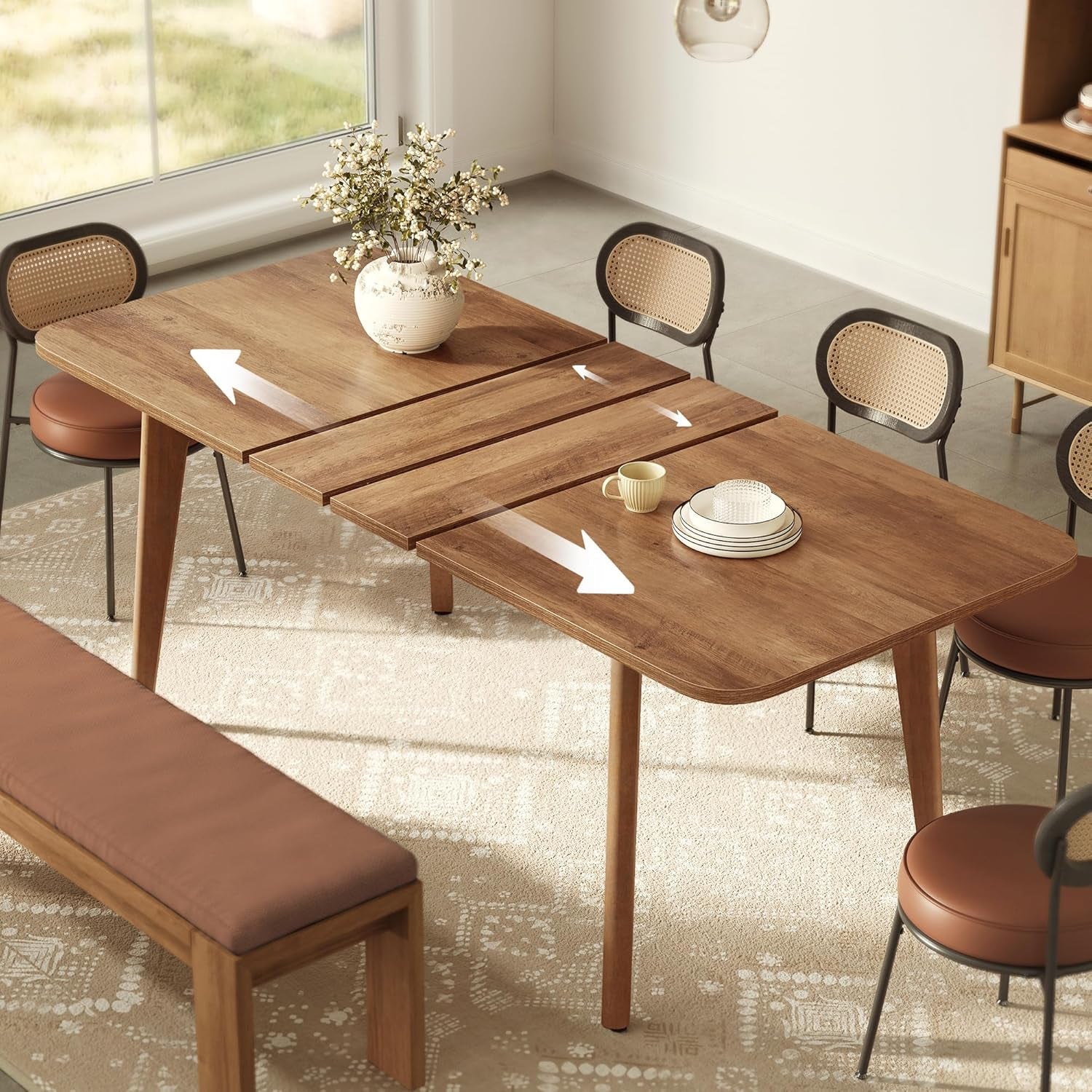 Dining Table for 4/6/8, Extendable Kitchen Table with Tapered Legs, Curved Transitions, for Dining Room, Kitchen, Home Office, Honey Brown UKDT090K01V1