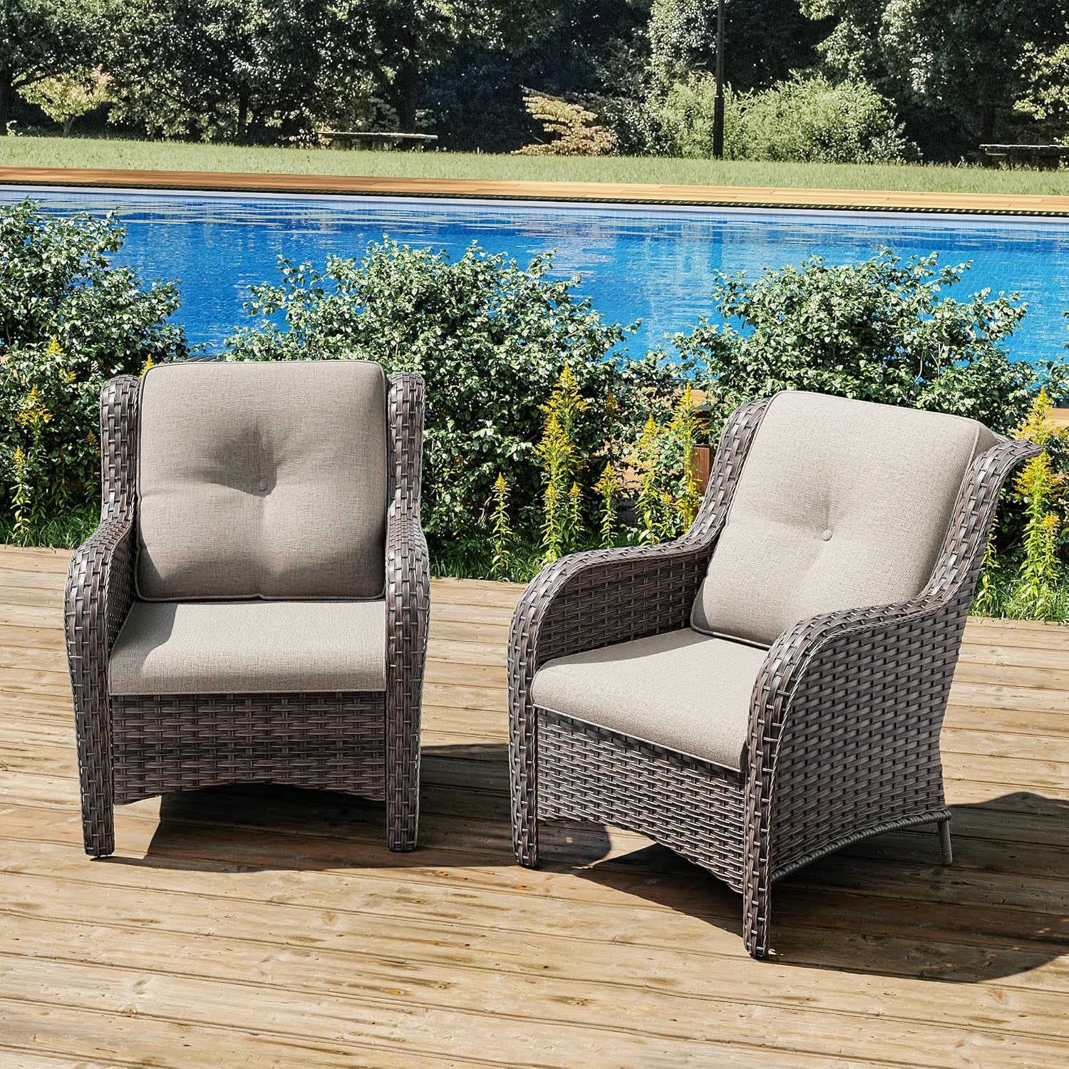 Outdoor Wicker Chair Rattan Patio Dining Chairs Set of 2 PE Wicker Patio Chairs with 4Inch Seat Cushions Outdoor Patio Seating Chair for Garden(Mixed Grey/Beige)