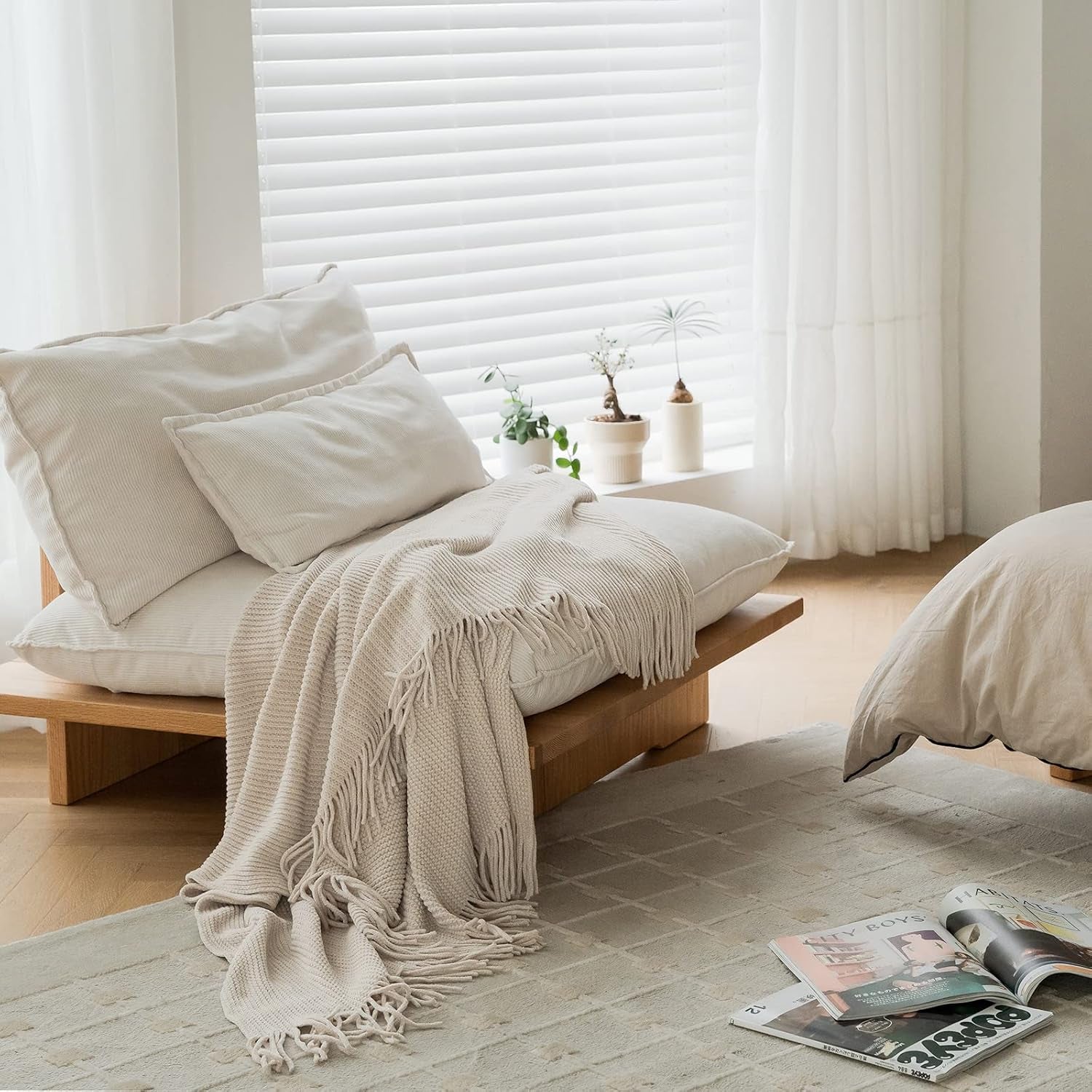 Throw Blanket for Couch, Soft Boho Decor Bed Throw,Cozy White Chenille Knitted Small Farmhouse Lightweight Throw(White/Cream,50 * 60")