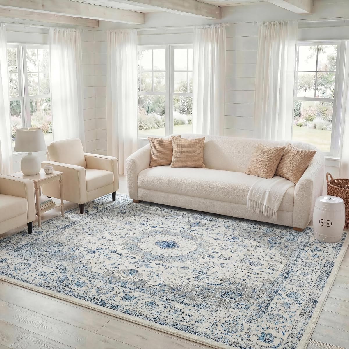 SAFAVIEH Area Rug 8x10 - Evoke Collection - Large - Ivory & Grey, Shabby Chic Oriental Medallion Design, Non-Shedding & Easy to Clean, Ideal for Living Room, Bedroom, Dining Space (EVK220D)