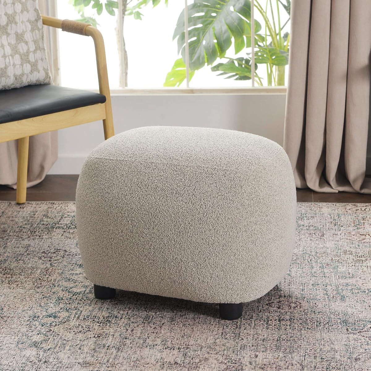 Round Boucle Upholstered Ottoman Chair, Footstool with Soft Padded Seat, Fully Assembled Modern Sofa Couch Footrest, Extra Seating for Bedroom Entryway, Taupe(18.5" D x 23" W x 16.5" H)
