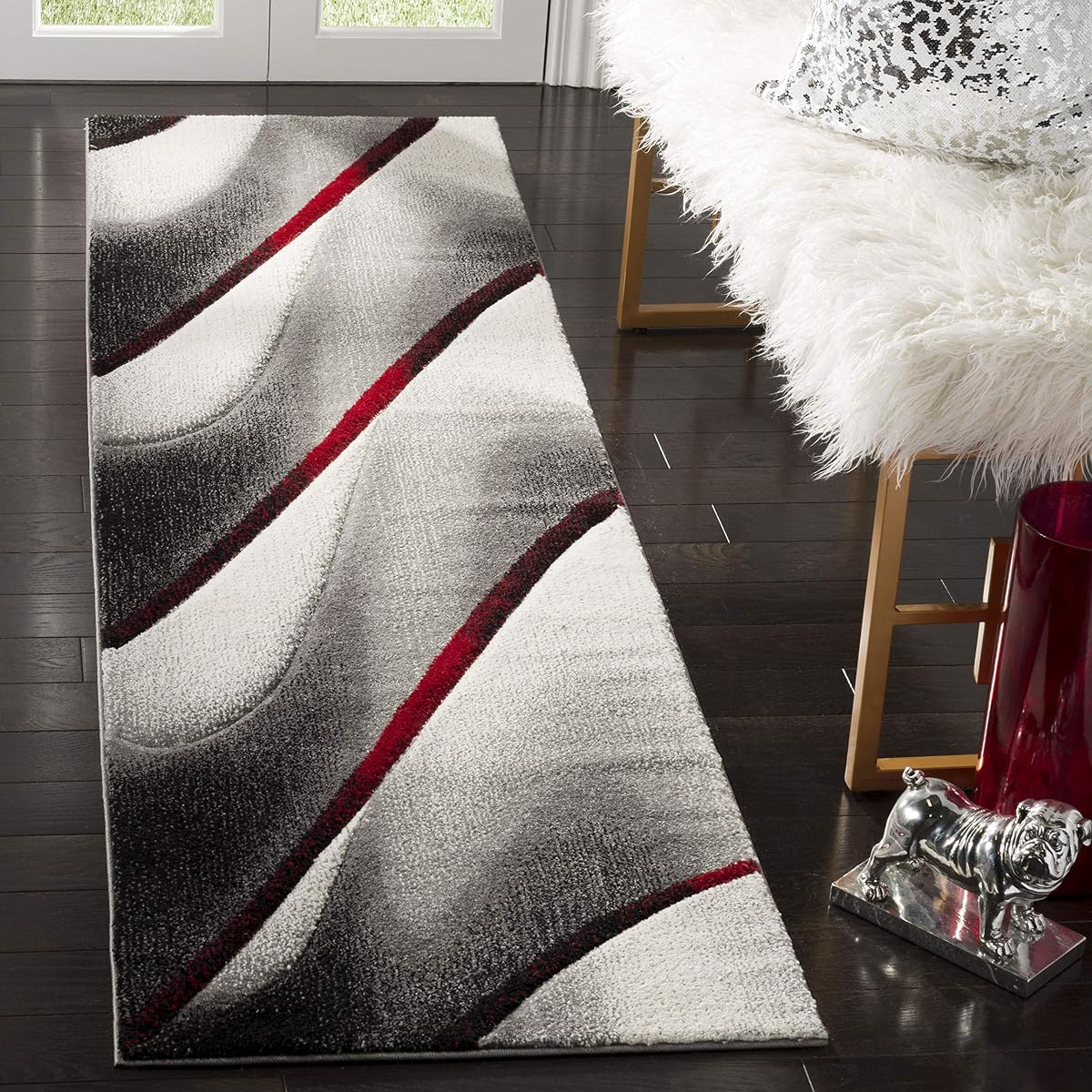 SAFAVIEH Hollywood Collection Runner Rug - 2'3" x 8', Grey & Red, Mid-Century Modern Design, Non-Shedding & Easy Care, Ideal for High Traffic Areas in Living Room, Bedroom (HLW712K)