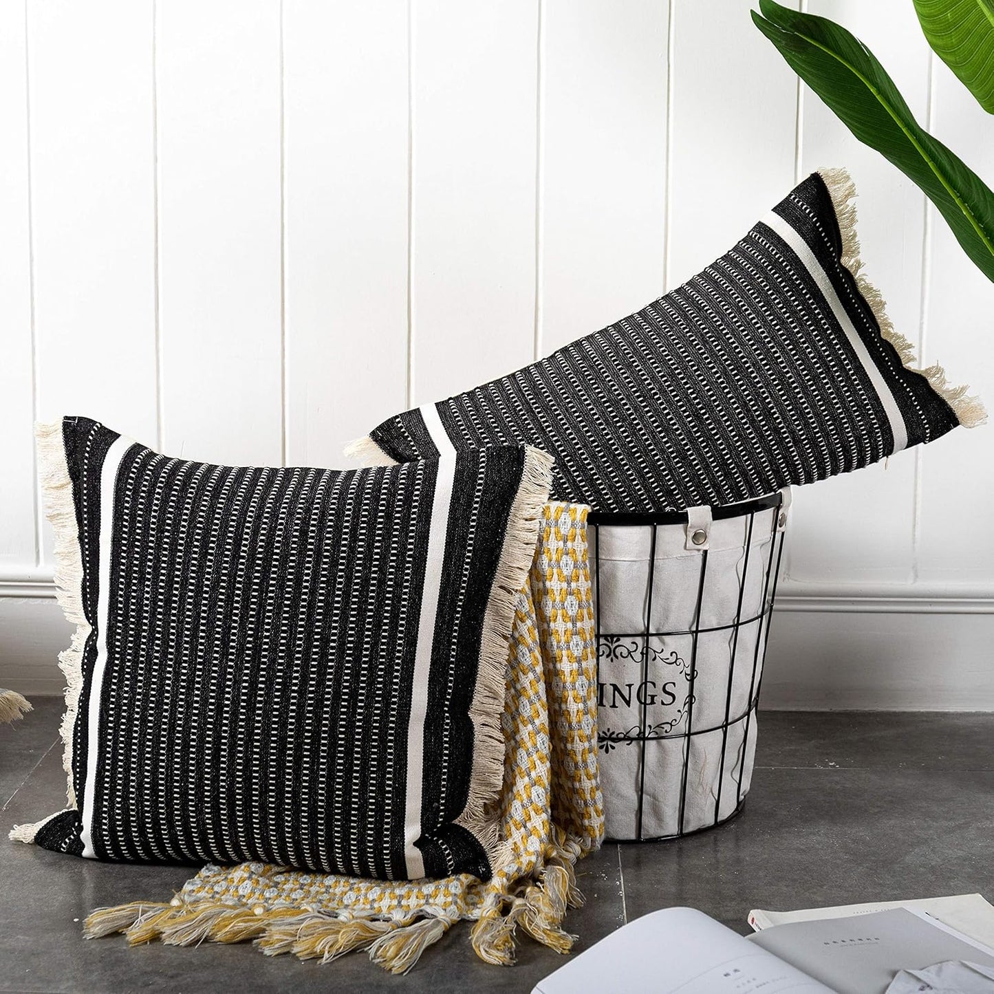 Modern Throw Pillow Cover with Tassels, Decorative Liana Fringe Accent Cushion Case, Farmhouse Woven Pillowcase for Sofa Chair Couch Bed Decor (Lumbar 12 X 20 Inches, Black)