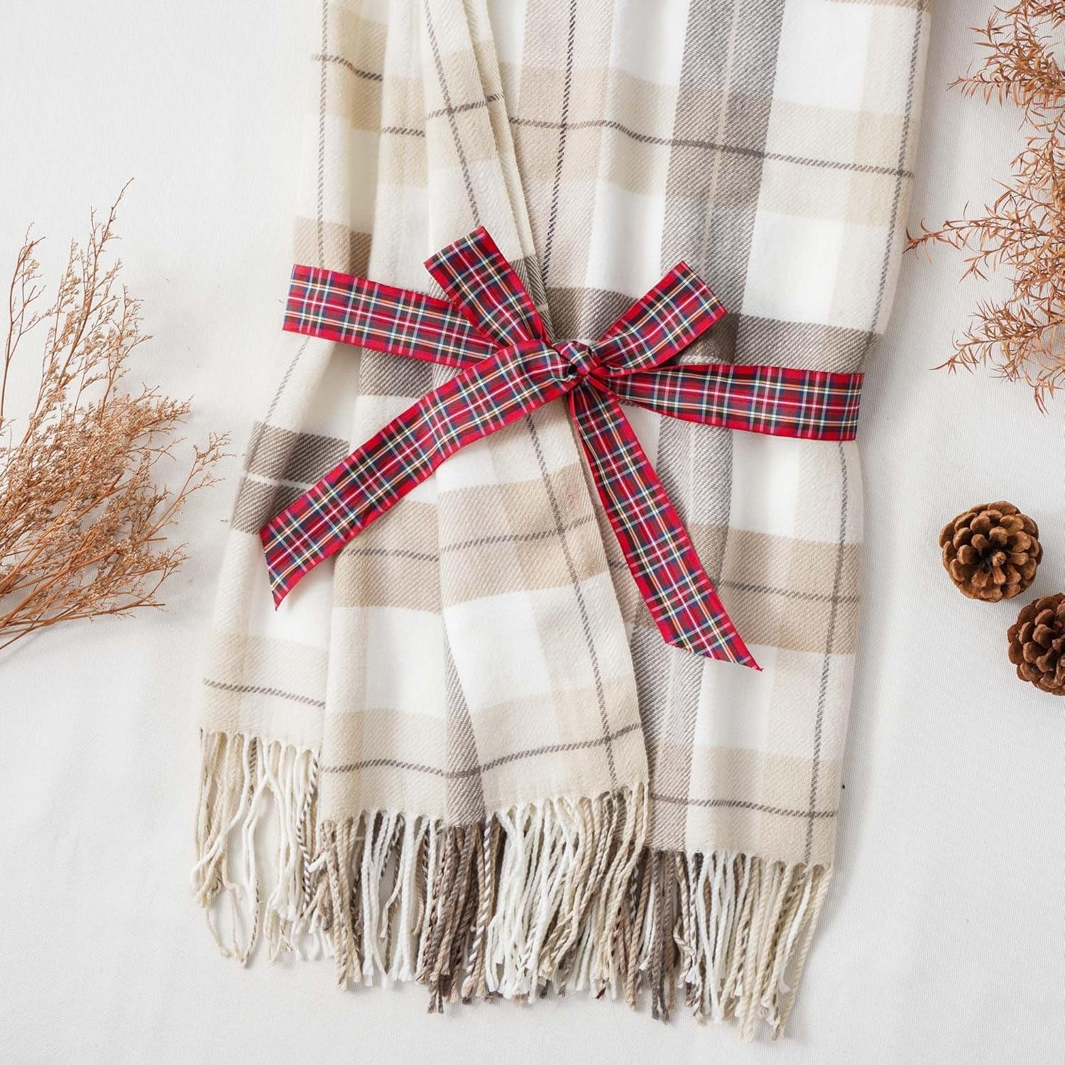 Fall Plaid Throw Blanket for Couch, Farmhouse Checkered Decor Throw, Lightweight Beige Throw Blankets for Bed Sofa Neutral Fall Decor, 50"X60"