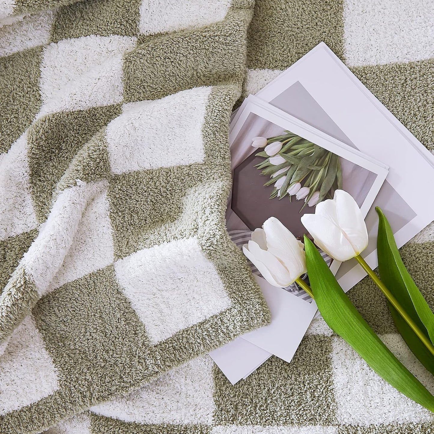 Checkered Throw Blanket, Sage Green Soft Cozy Fluffy Hand Made Throw Blankets for Couch, Sofa, Chair, Bed, Camping, Picnic, Travel Lightweight Bed Blankets for Women Mothers Birthday Gifts