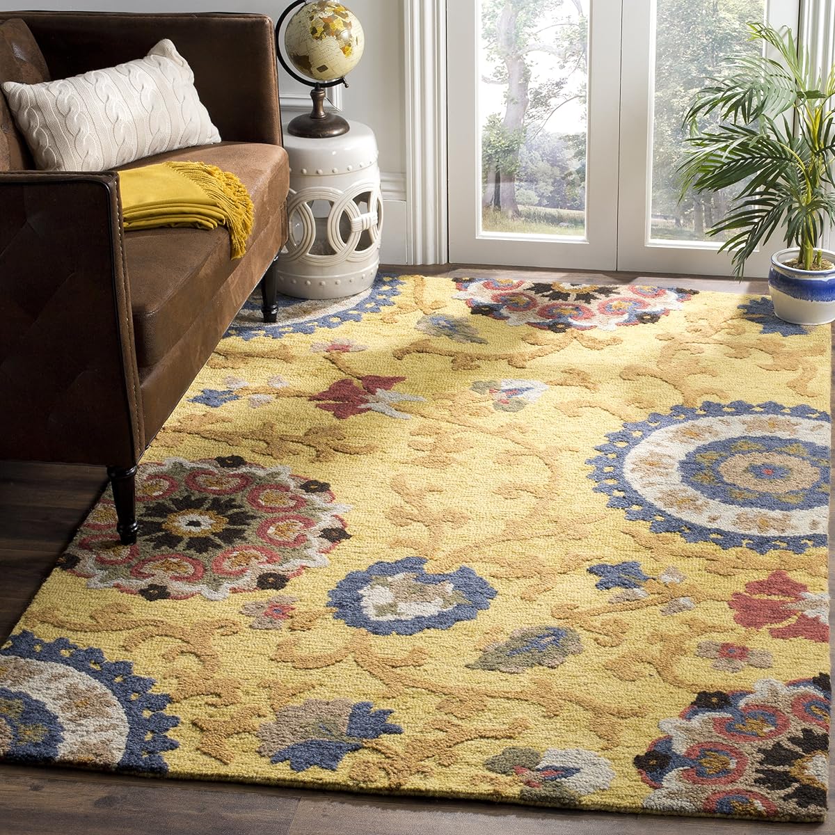 SAFAVIEH Blossom Collection Accent Rug - 2'3" x 4', Gold & Multi, Handmade Wool, Ideal for High Traffic Areas in Entryway, Living Room, Bedroom (BLM401B)