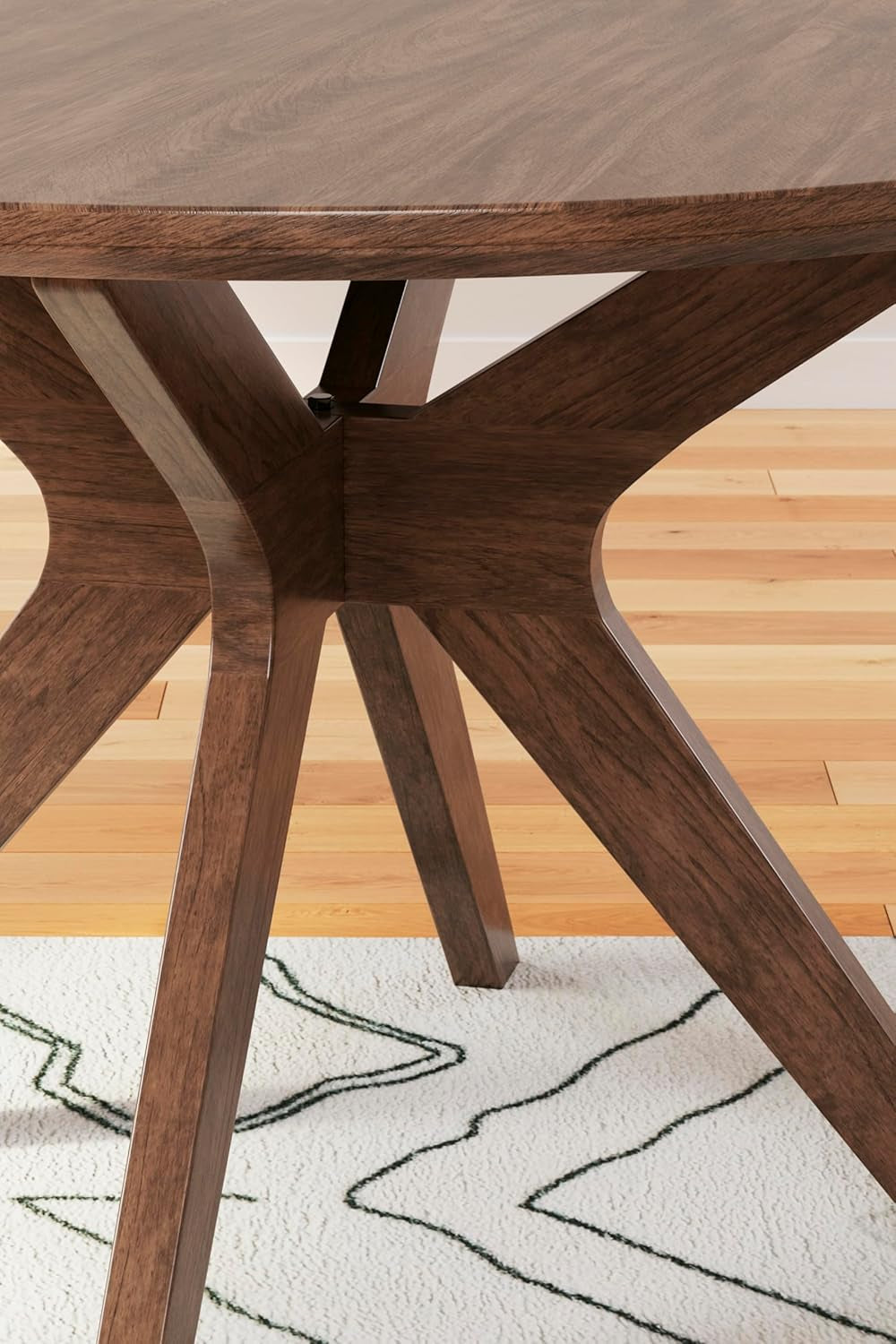 Lyncott Traditional round Dining Room Table, Seats up to 4, Brown