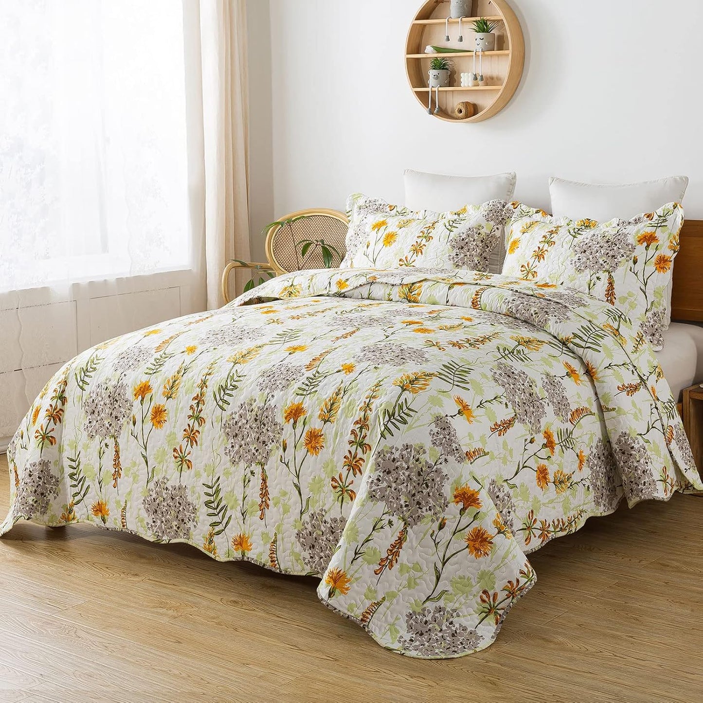 3-Piece Quilt Set Quilted Bedspread Lightweight Reversible Coverlet Set Floral Printed Oversized Quilted Bedding Set with Shams for All Season, Yellow Flower, King Size