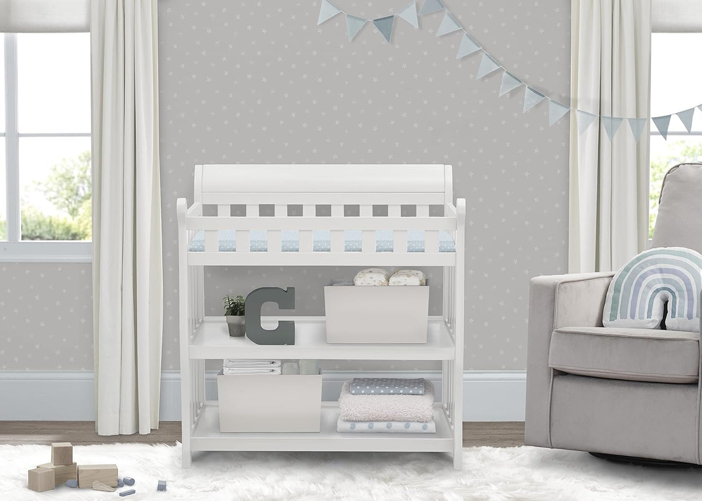 Eclipse Changing Table with Changing Pad, White