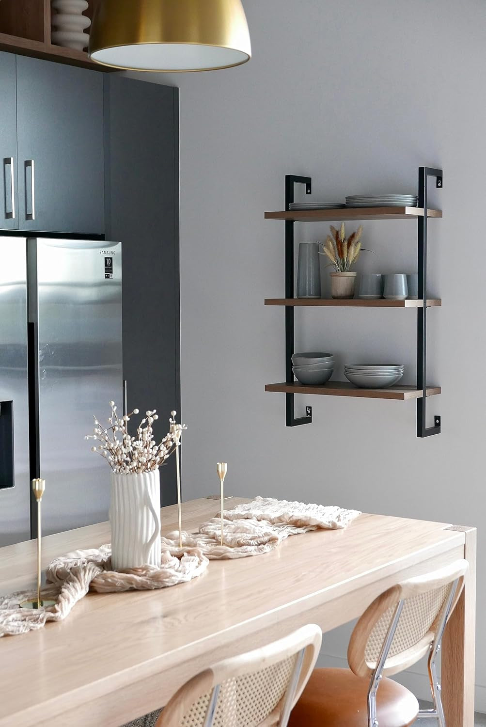 Theo 3-Shelf Small Bookcase, Floating Wall Mount Bookshelf with Wood and Industrial Pipe/Metal Frame, Rustic Oak/Matte Black