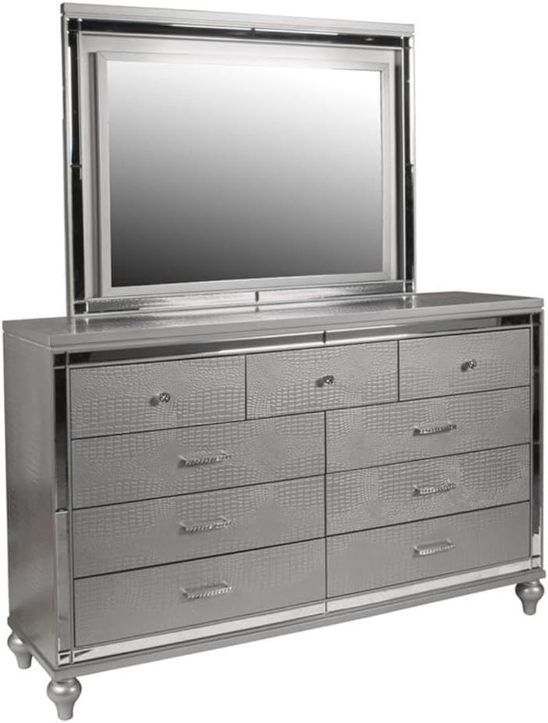 4-Piece Wood Queen Bedroom Set with Nightstand in Silver