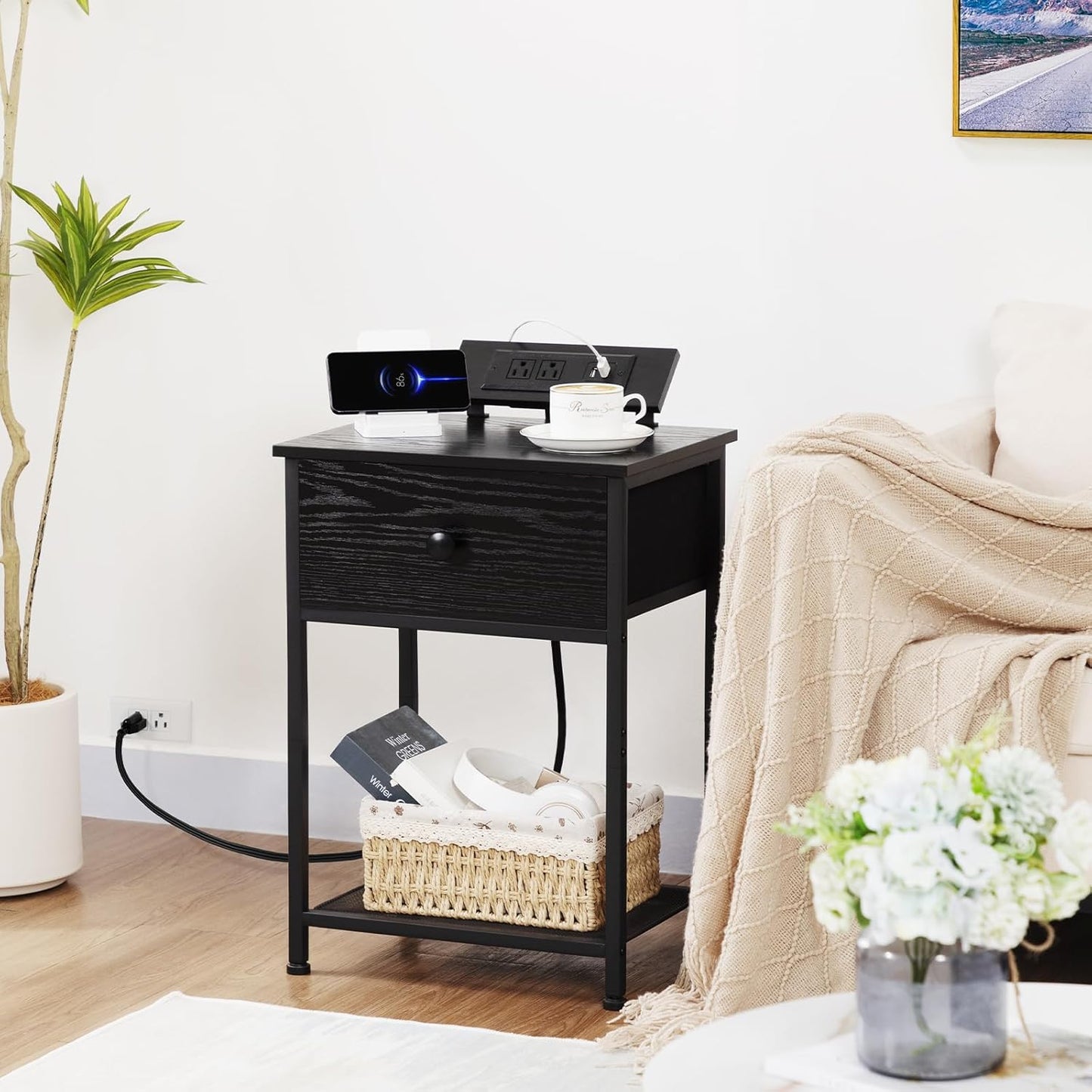 Night Stand, Black Nightstand Set of 2, Small End Tables Living Room with Charging Station, Slim Bed Side Table with Fabric Storage Drawer for Bedroom, Small Space, HET03SDPBK