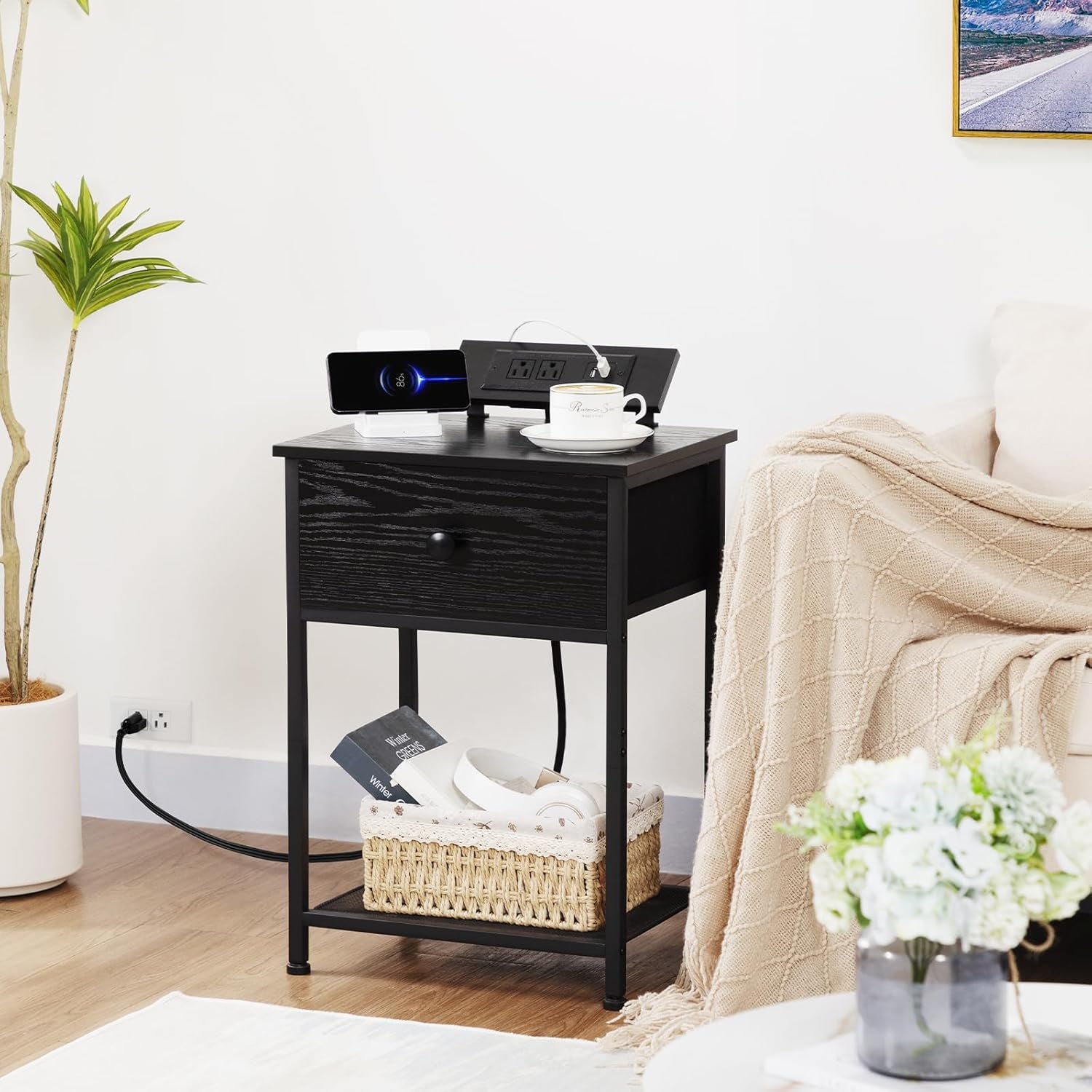 Night Stand, Black Nightstand Set of 2, Small End Tables Living Room with Charging Station, Slim Bed Side Table with Fabric Storage Drawer for Bedroom, Small Space, HET03SDPBK