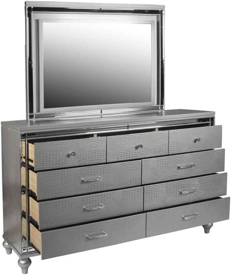 4-Piece Wood Queen Bedroom Set with Nightstand in Silver