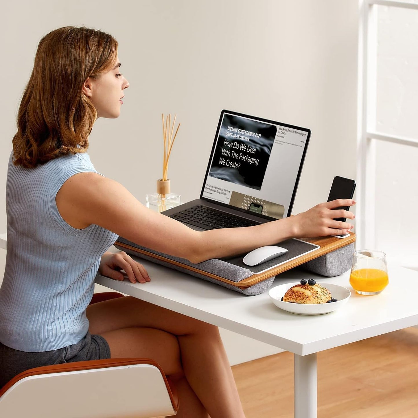 Lap Desk - Fits up to 17 Inches Laptop Desk, Built in Mouse Pad & Wrist Pad for Notebook, Laptop, Tablet, Lap Stand with Tablet, Pen & Phone Holder, Wood Grain