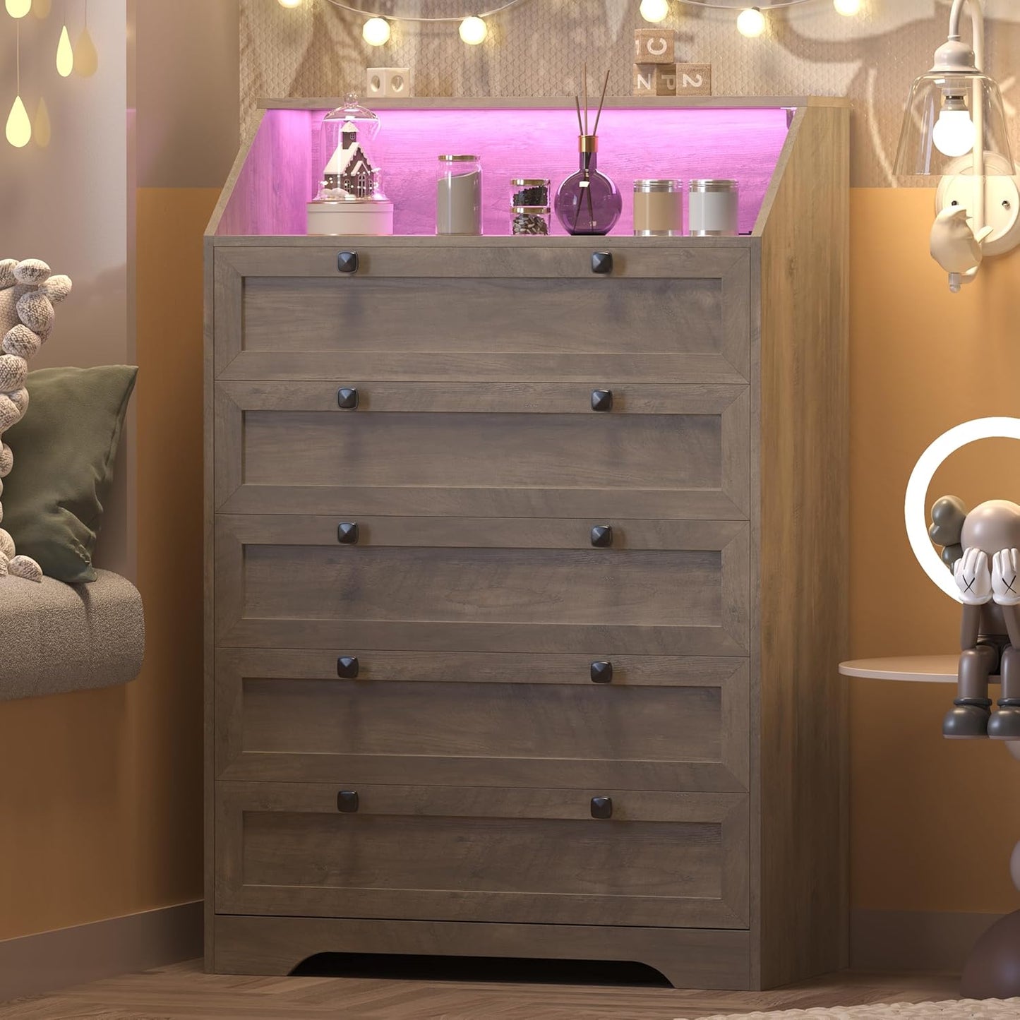 Grey Dresser Tall 5 Drawer Dresser for Bedroom, Wood Chest of Drawers with LED Lights, Charging Station, Metal Handles, Modern Storage Cabinet and Organizer Drawers for Living Room, Hallway