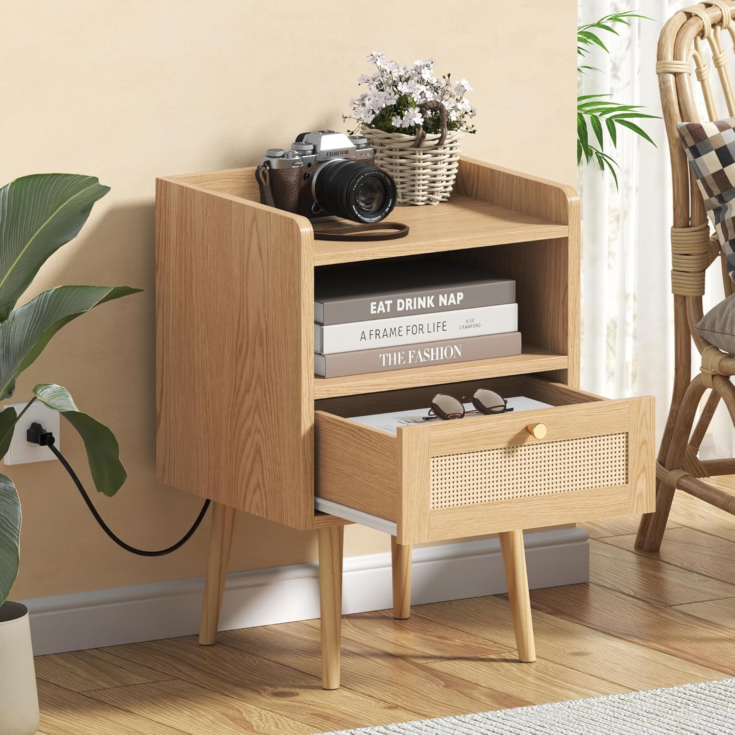 Night Stand Set of 2, Bedside Tables with Charging Station, Rattan End Tables, Boho Bed Side Tables, Wood Nightstands Set of 2 for Kids' Room Farmhouse Bedroom Living Room Dorm Sofa Couch (Natural)