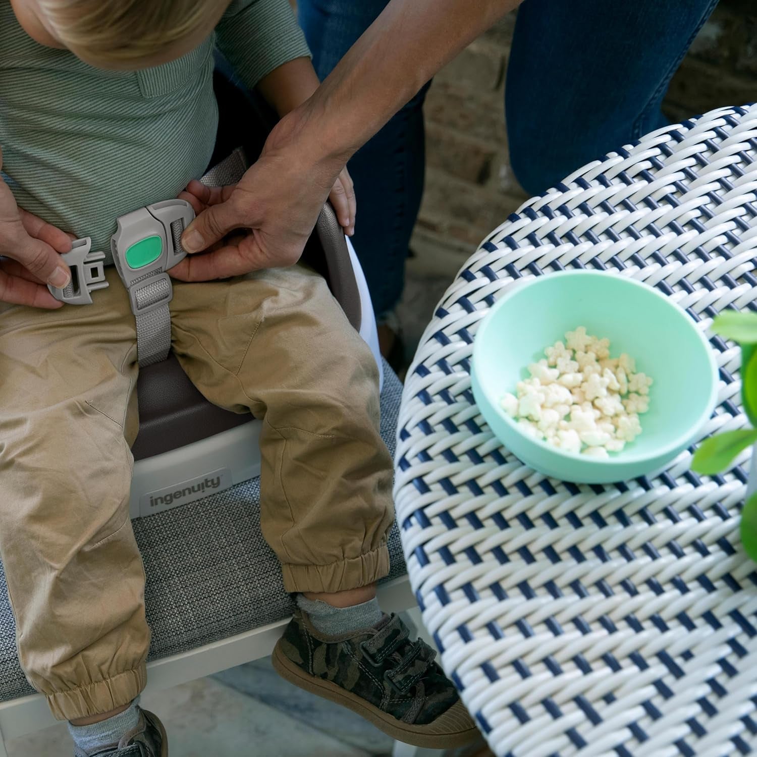 Smartclean Toddler Booster Seat for Kitchen Chair – Lightweight for On-The-Go, Easy-Clean, 3-Point Harness Strap – Booster Seat for Dining Table, Slate