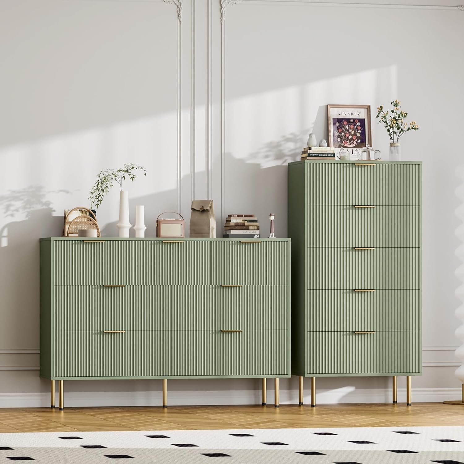 5 Drawers Dresser for Bedroom, Fluted Dresser Chest of Drawers with Handle, Wood Modern Dressers for Closet, Bedroom Furniture Storage Organizer for Living Room, Hallway
