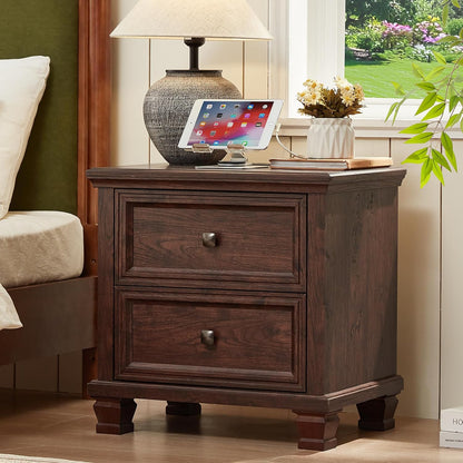 Farmhouse Nightstand with Charging Station, Rustic Low Night Stand with 2 Drawers, Mid-Century Modern End Table with 4 Square Solid Wood Legs, Small Dresser for Bedroom, Home, Walnut