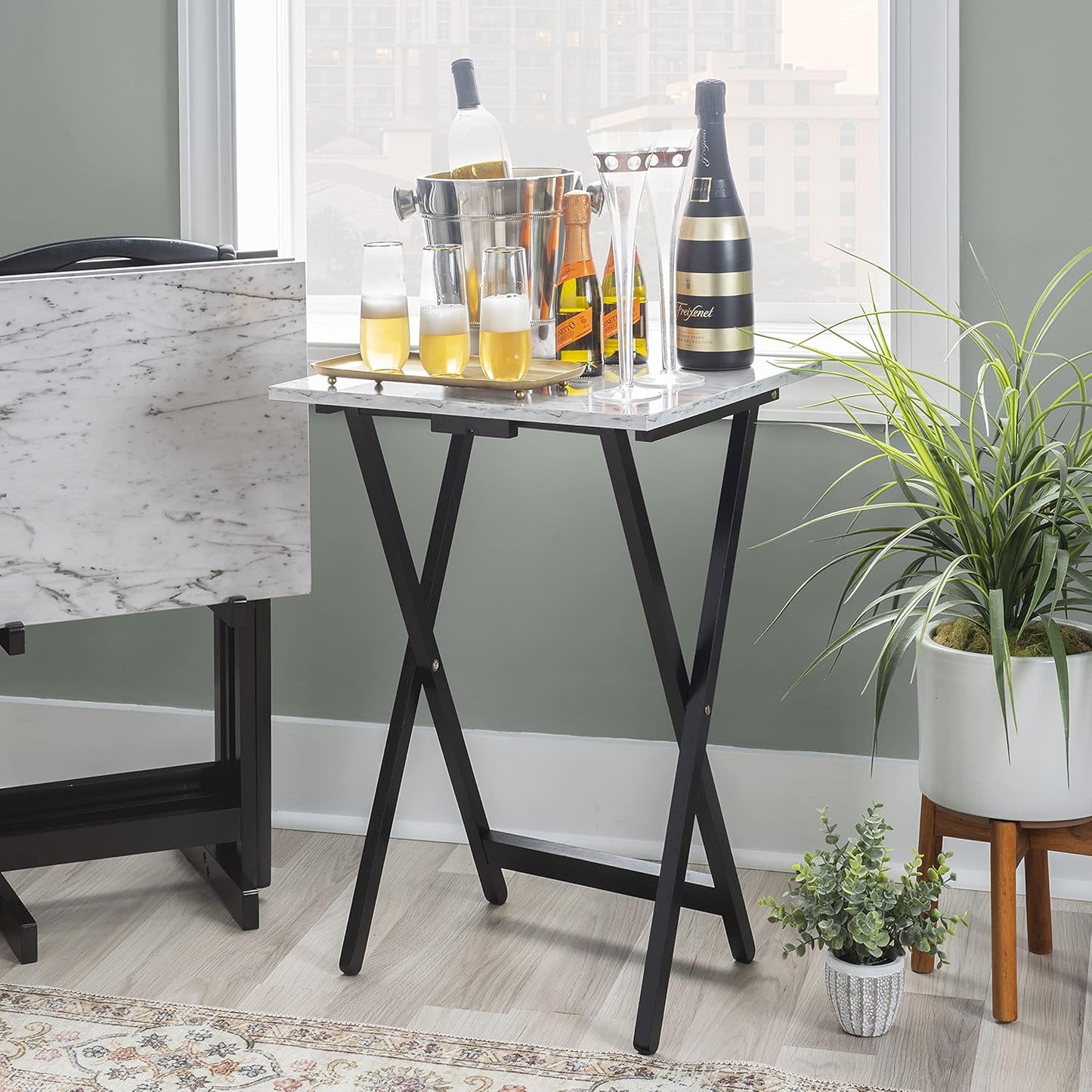 Tray Table Set, 15.75"D X 18.9"W X 26.38"H, White
