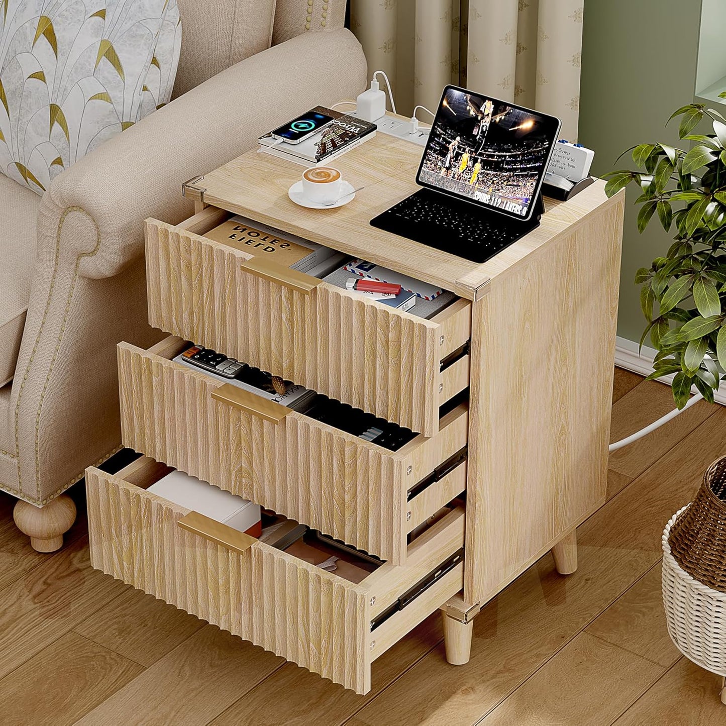 Wood 3 Drawers Dresser Fluted Night Stand with Charging Station, Storage Nightstand Modern Side Table, Bedside Table for Bedroom, Entryway Natural