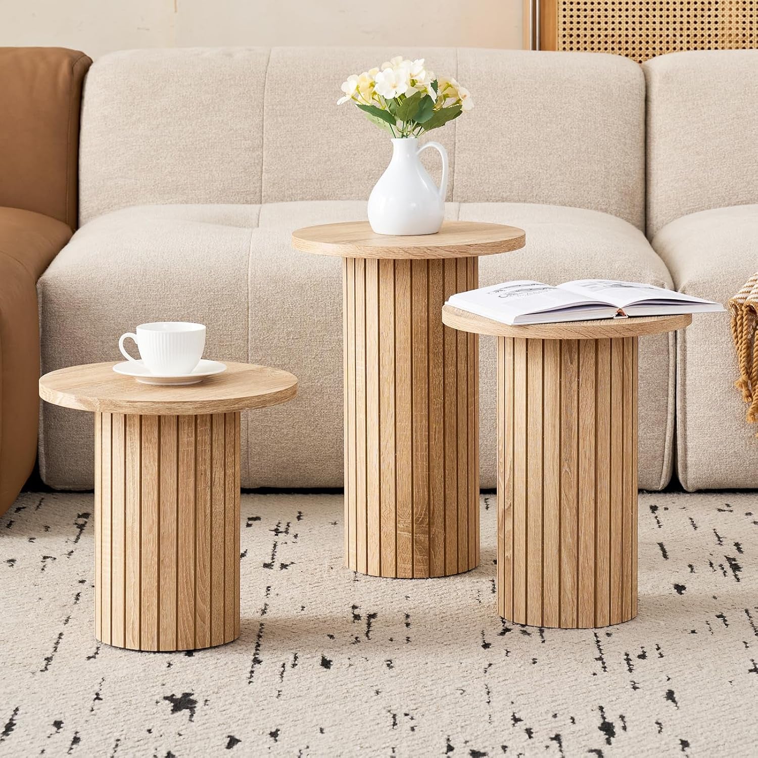 3-Piece Nesting Coffee Table Set, Modern Small round Wood Side Tables, Fluted Drum Base, for Living Room Bedroom Apartment Small Space, Natual