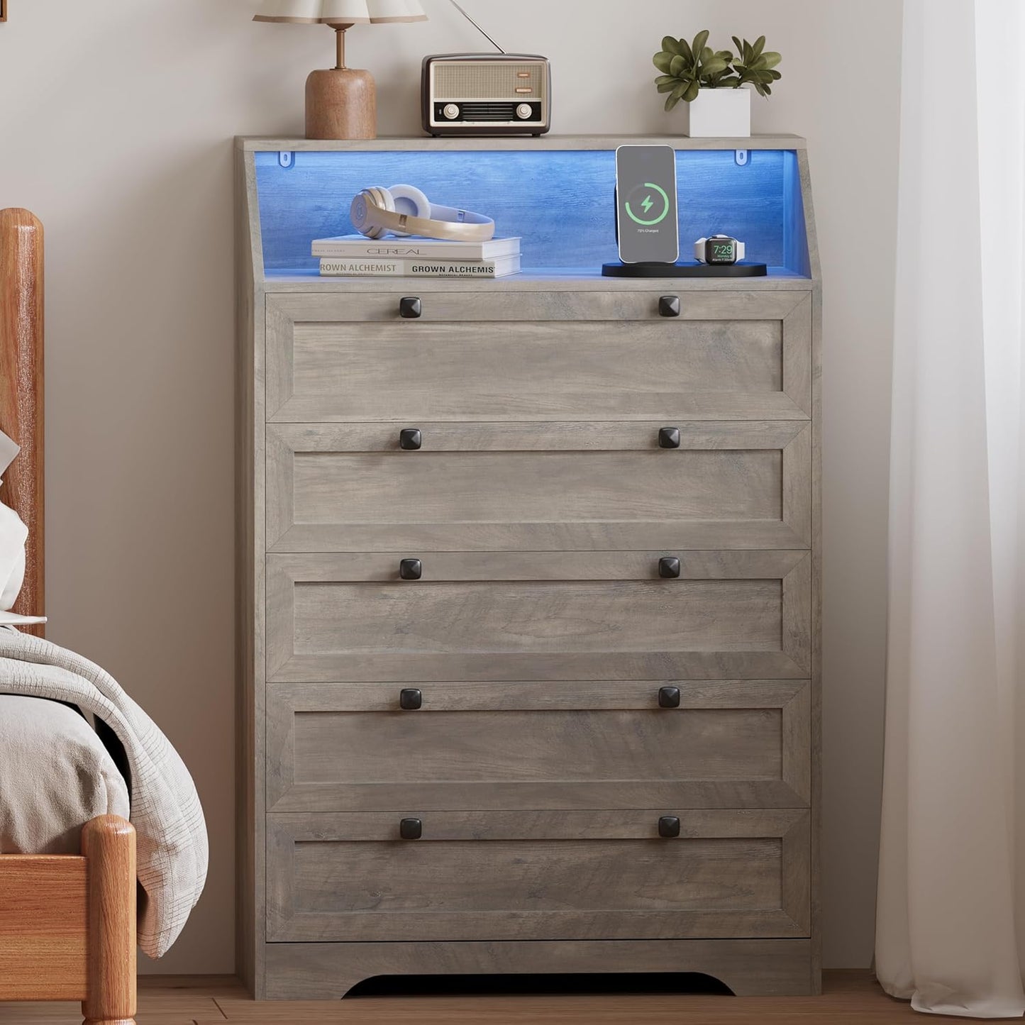 Grey Dresser Tall 5 Drawer Dresser for Bedroom, Wood Chest of Drawers with LED Lights, Charging Station, Metal Handles, Modern Storage Cabinet and Organizer Drawers for Living Room, Hallway
