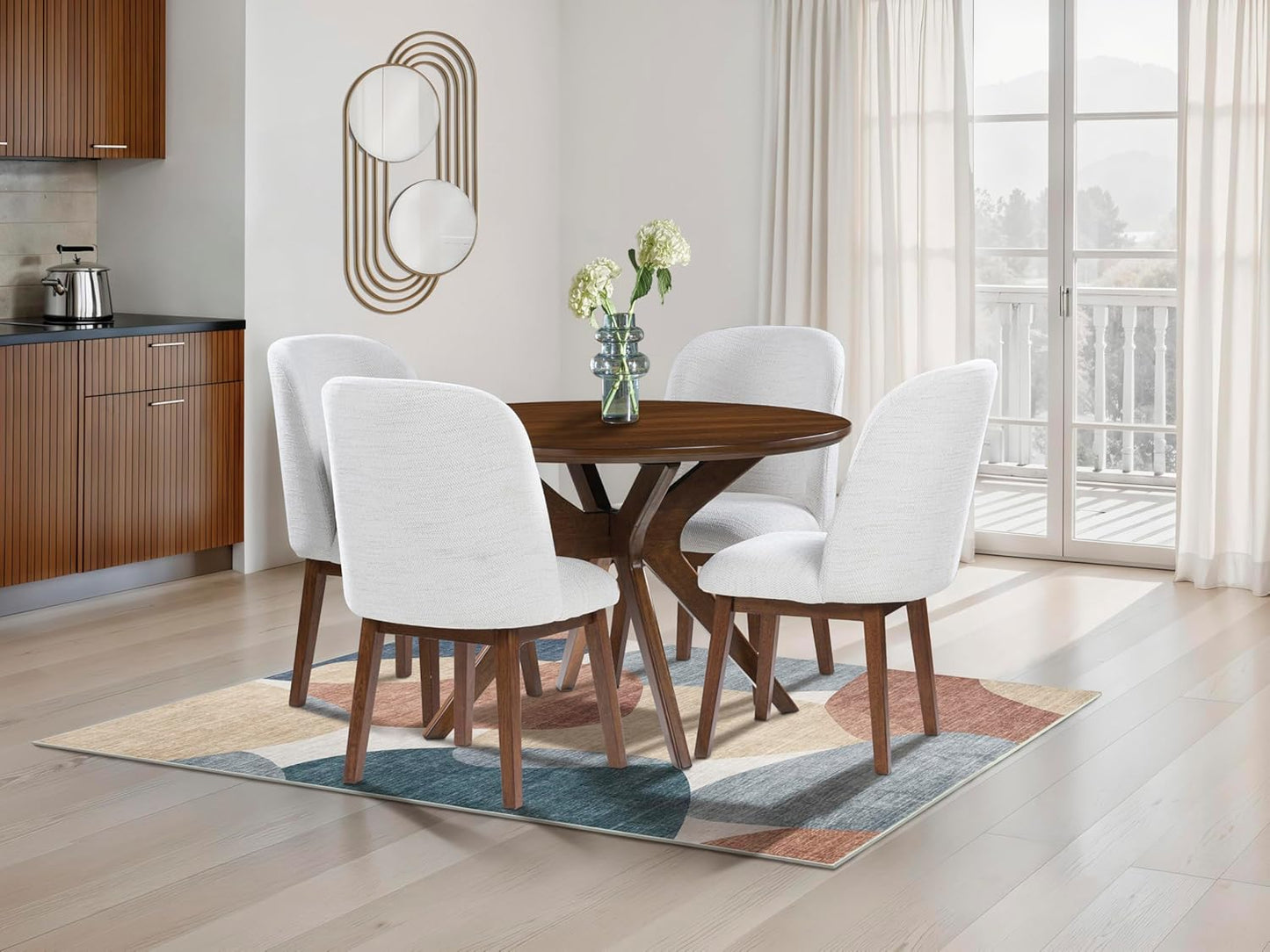 Lyncott Traditional round Dining Room Table, Seats up to 4, Brown