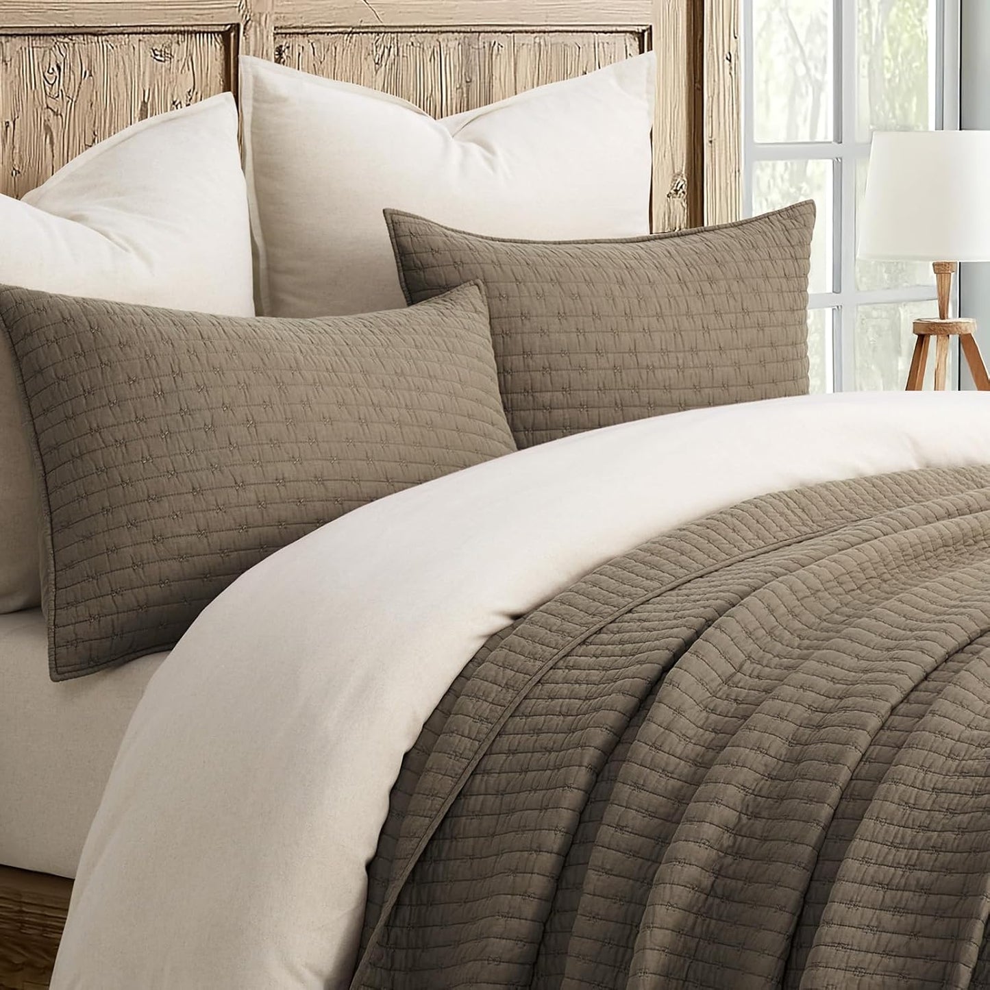 EVERGRACE Cross Stitch Pre-Washed Cotton Quilt Bedding Set King Size, Oversized 3 Pieces Lightweight Bedspread Coverlet for All Season, with 2 Matching Shams, Mocha Brown, 108"X96"
