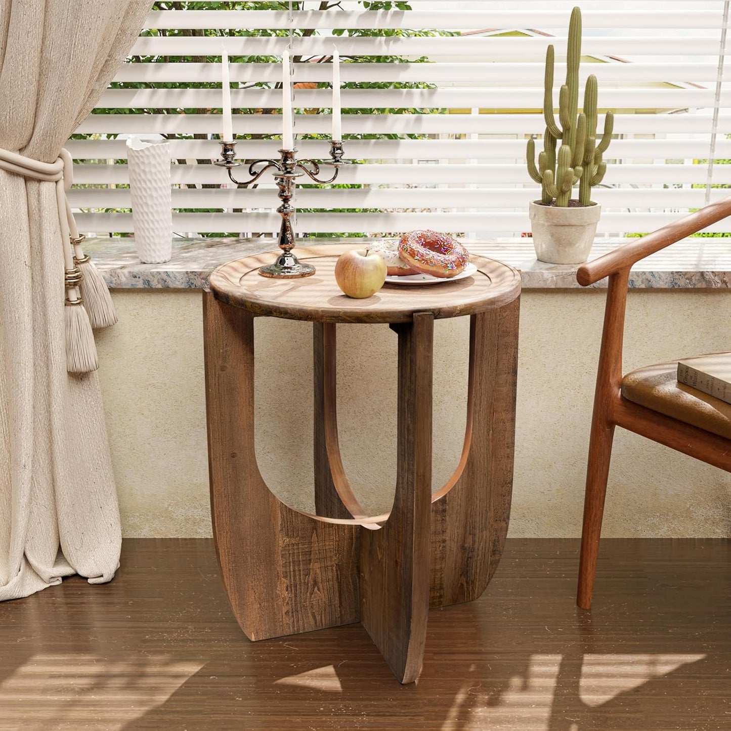 Rustic Farmhouse End Table, French Country Accent Side Table for Family, Dinning or Living Room, Small Spaces, Modern, Round, Brown End Table