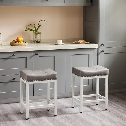 Saddle Bar Stools Set of 2, 24 Inch Counter Height Stools with Curved PU Leather Surface, 3.7" Thick Upholstery Bar Height Stools with Footrest for Kitchen Island, Dining, Cafe, Gray
