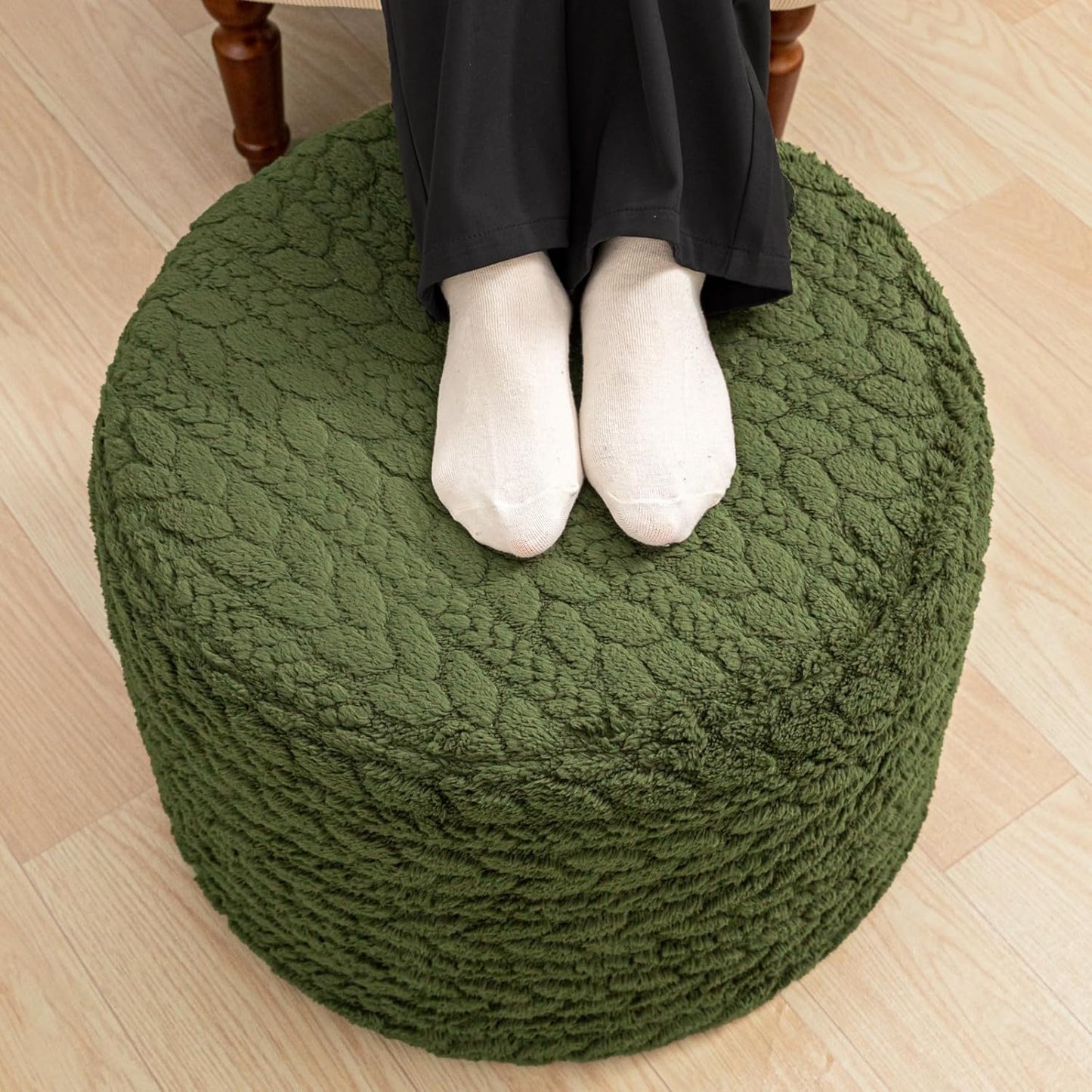 Round Pouf Ottoman 20 X 20 X 14 Inches Boho Poof Home Decor Floor Pouffe Ottoman Foot Rest for Couch Sofa Bean Bag Chairs Living Room Bedroom (Green)
