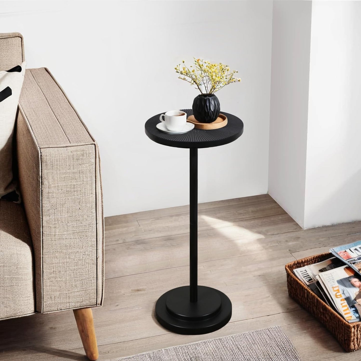 Drink Table, Carved Table Top Martini Table, Small Side Table, Weighted Base Pedestal Table for Living Room, Bedroom, Modern, Black, 1-Pack