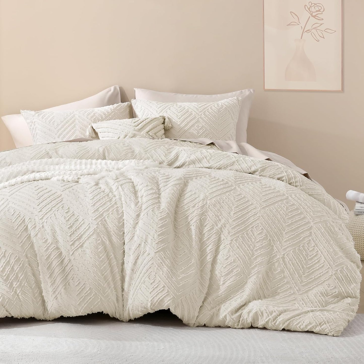 Queen Comforter Set Beige, 3 Pieces Cream Tufted Boho Farmhouse Bedding Comforter Sets, Lightweight Fluffy Comforter Bed Set for All Season (90X90In Comforter and 2 Pillowcases)