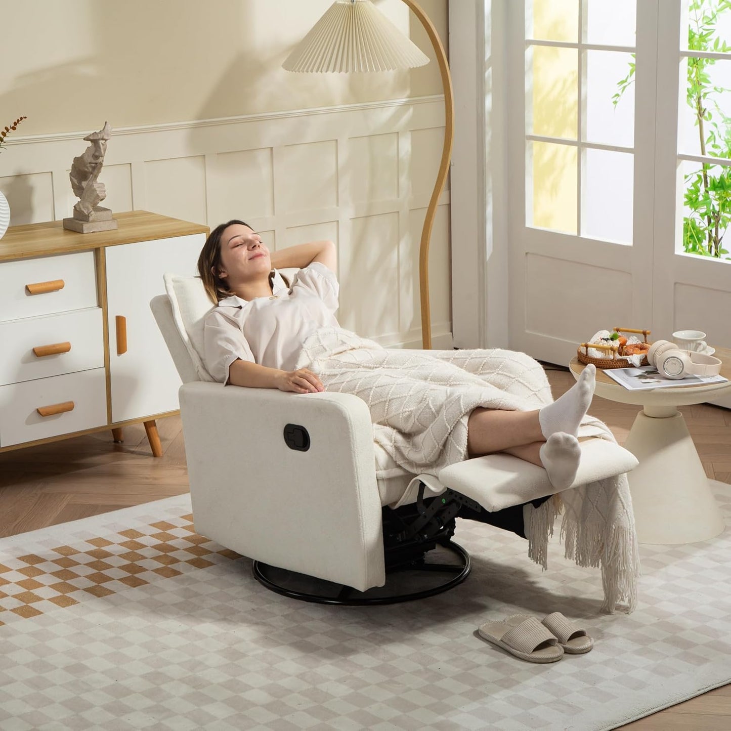 360° Swivel Rocking Chair Nursery Glider Recliner Nursery Chair Manual Swivel Rocker Recliner with High Backrest Armchair Comfy Side Modern Chair for Living Room (White)