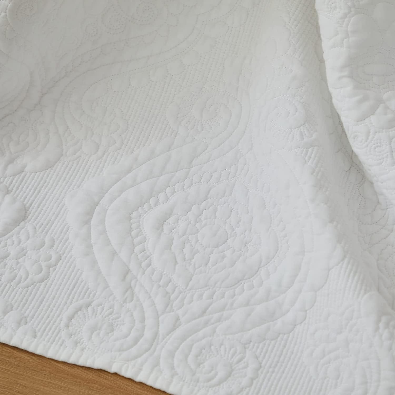 White Damask Quilted Pillow Shams Cotton King Size Pillow Cases Set of 2 Comfy Soft Decorative Pillow Covers for Bed Pillows