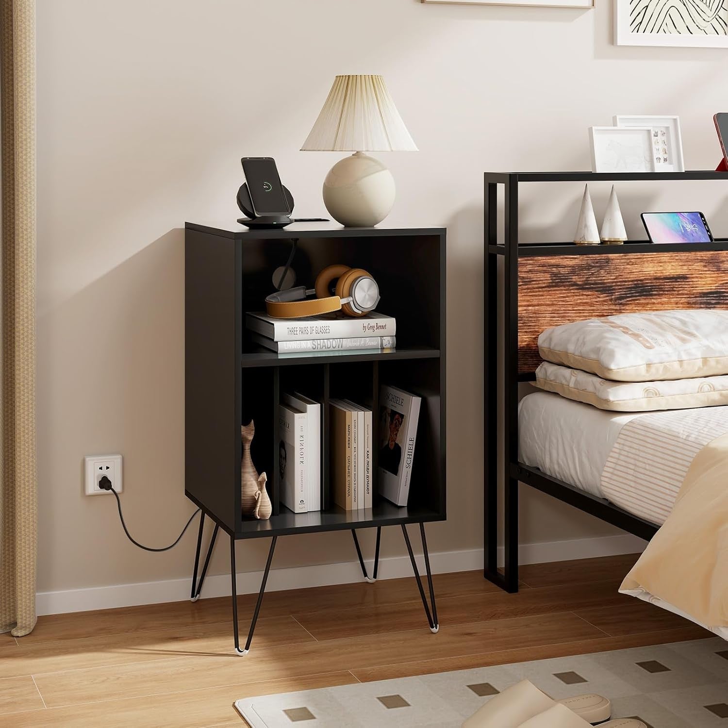 Record Player Stand with Charging Station, Turntable Cabinet with Metal Legs, Vinyl Record Storage Cabinet Holds up to 150 Albums for Living Room, Bedroom (Black)
