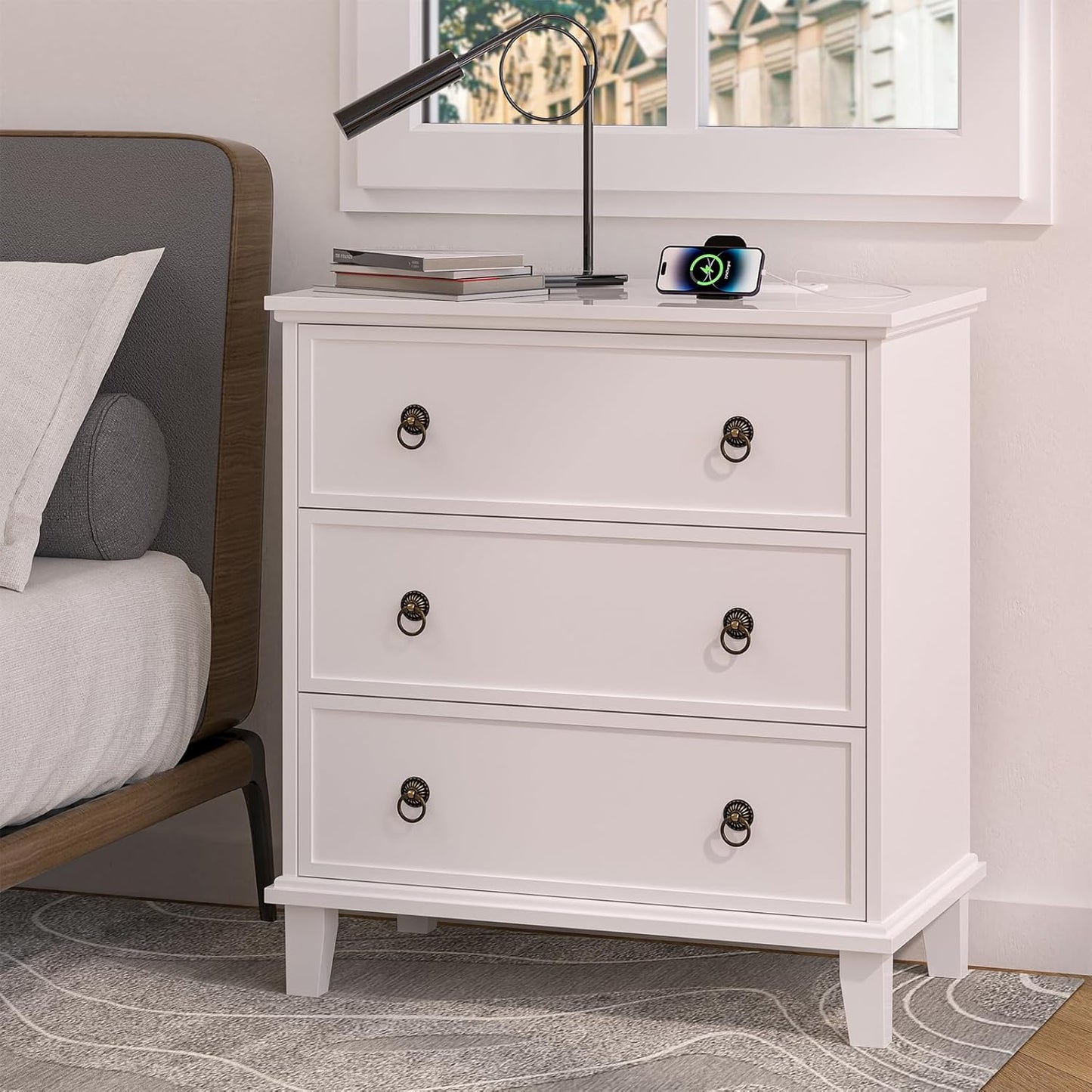 White 3 Drawers Nightstand with Charging Station, Modern Bedside Table 3 Drawers End Table, Storage Cabinet for Bedroom, Hallway, Entryway, Home Office
