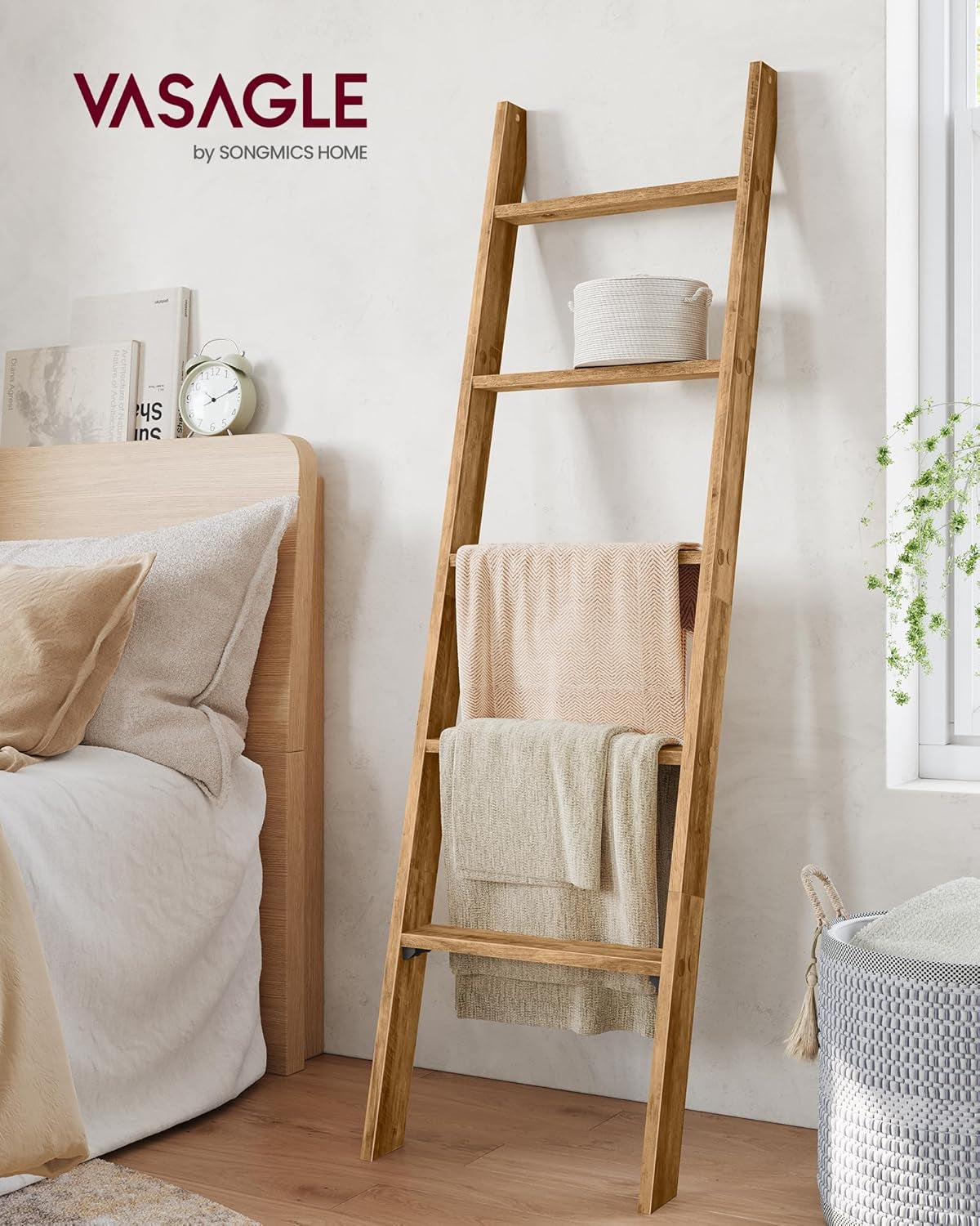 Blanket Ladder Decorative Farmhouse for the Living Room, 5-Tier Ladder Shelf, Ladder Rack for Storage and Decor, Honey Brown ULLS018K41